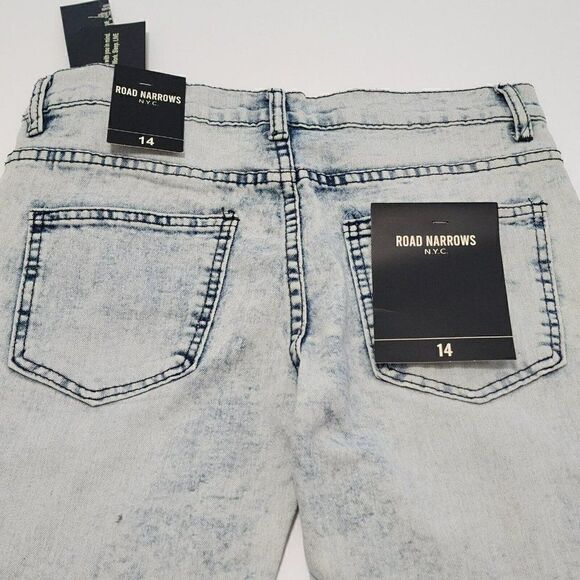 Road Narrows Boys - Size 14 - Light Wash Denim Distressed Jean Shorts - Picture 8 of 10